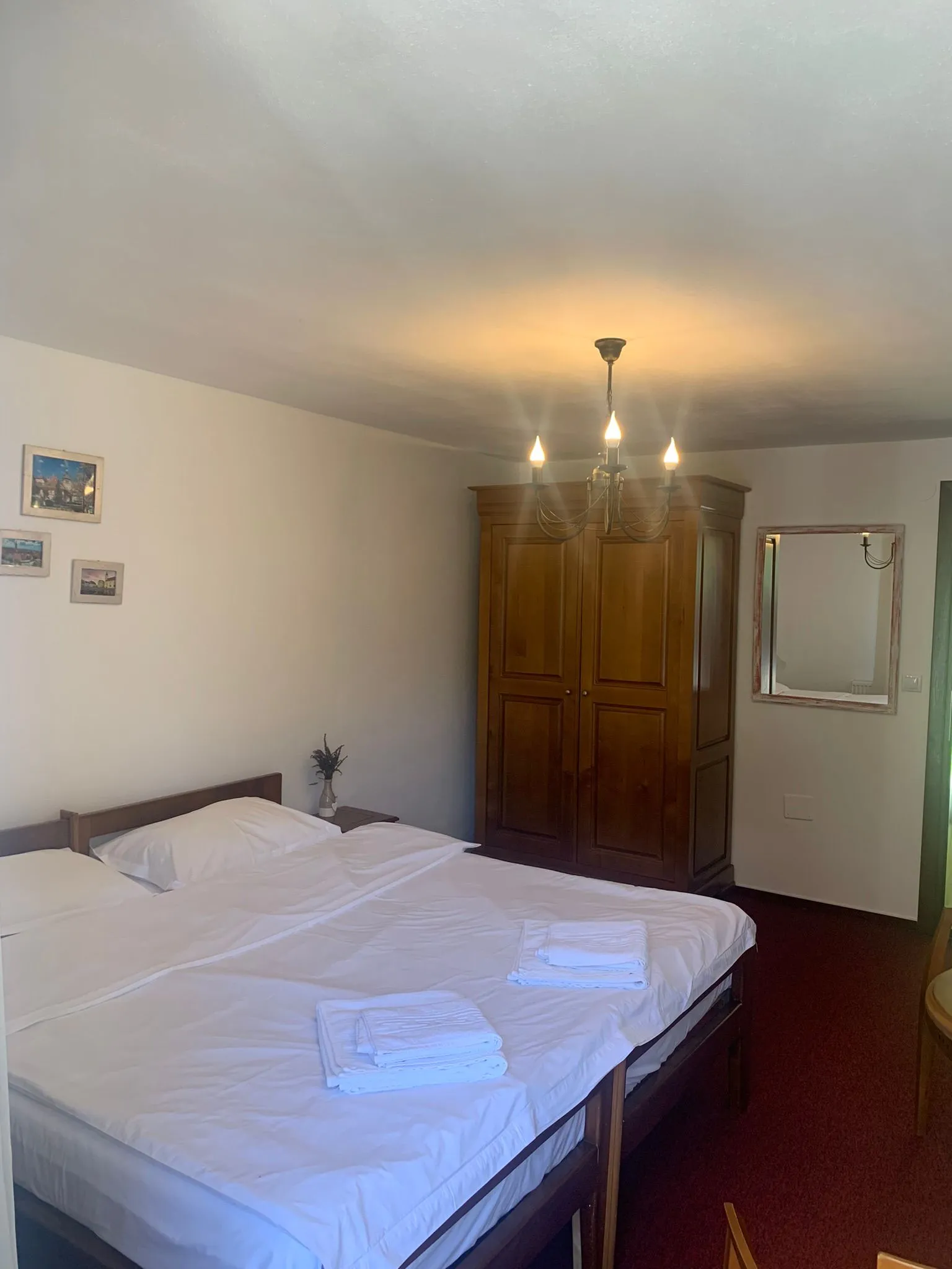 Cameră Queen cu Balcon